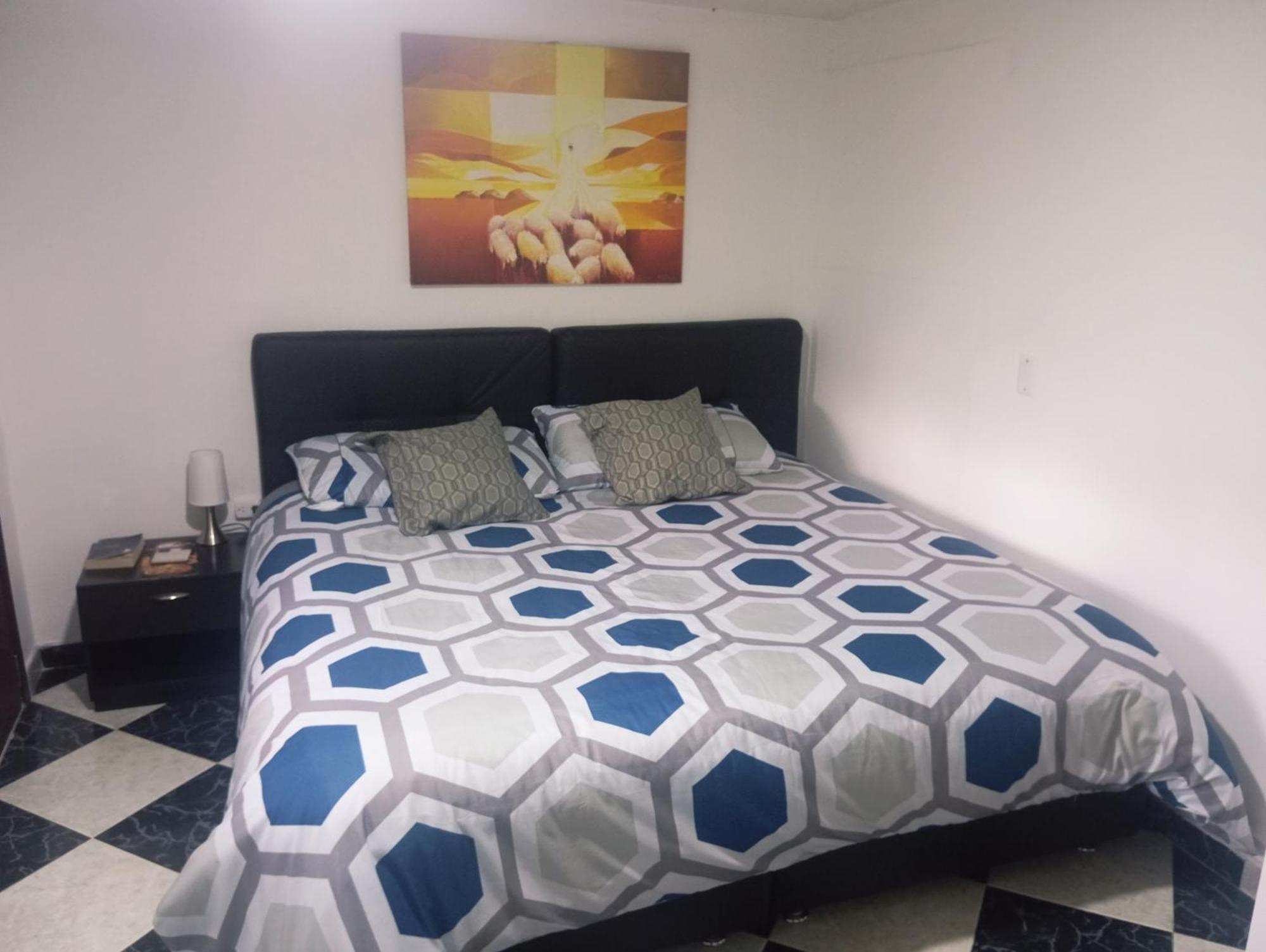 Hotel Boutique Mendoza - Cerca Aeropuerto El Dorado 酒店 Bogotá